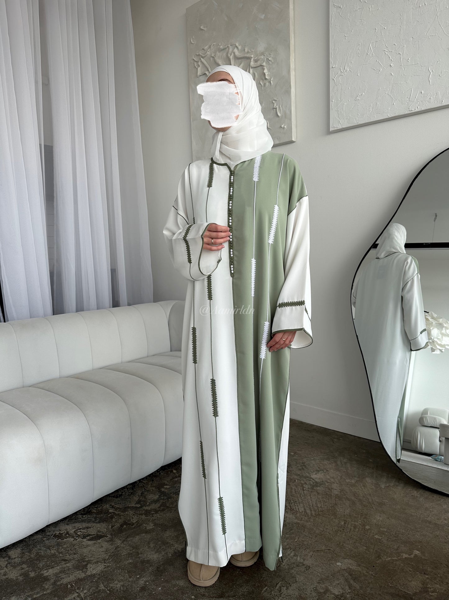 Pistachio Latte (Kaftan)